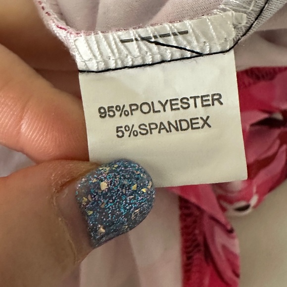 Black with Bright Pink Abstract Pattern Size Medium - Picture 9 of 9